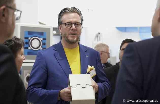 HARTING macht Connectivity+ auf der HANNOVER MESSE 2022 greifbar / Im Jubiläumsjahr der Leitmesse: Innovationen und Produkte als Brückenschlag zwischen den gesellschaftlichen und technologischen Megatrends