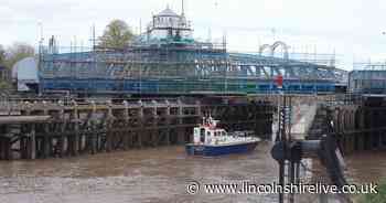 Sutton Bridge temporary traffic lights to be lifted for the Jubilee getaway - Lincolnshire Live