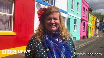An artist is creating a rainbow square in Gloucester - bbc.com
