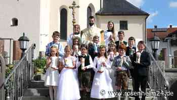 „Ich bin der Weinstock, Ihr seid die Reben“: 24 Mädchen und Jungen feiern Erstkommunion