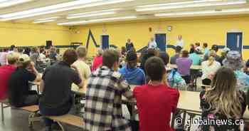 Napanee Ont. high school holds election debate to encourage civic engagement - Global News