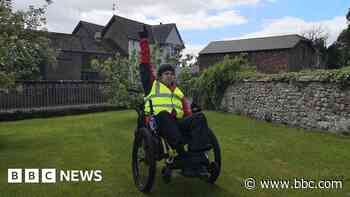 Shetland teen wheelchair user hopes to conquer Hadrian's Wall trail - BBC