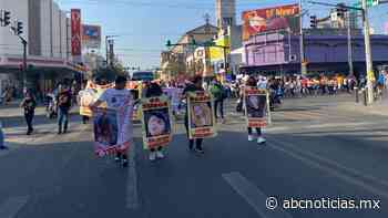 Marchan en Monterrey para exigir la localización de personas desaparecidas - ABC Noticias MX