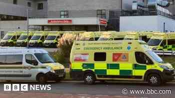 Cornwall emergency care under 'extreme pressure' - BBC