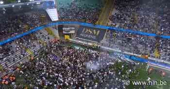 Toch geen incidentloze titelviering Club Brugge: vuurpijl richting bezoekersvak van Anderlecht - Het Laatste Nieuws