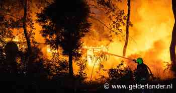 Brandstichting in Alverna: meerdere chalets in de as op bungalowpark Wighenerhorst - De Gelderlander
