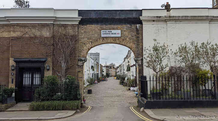London’s Alleys: Hyde Park Gardens Mews, W2