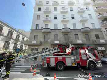 Incendio in palazzina in centro a Bari, dieci intossicati - Agenzia ANSA