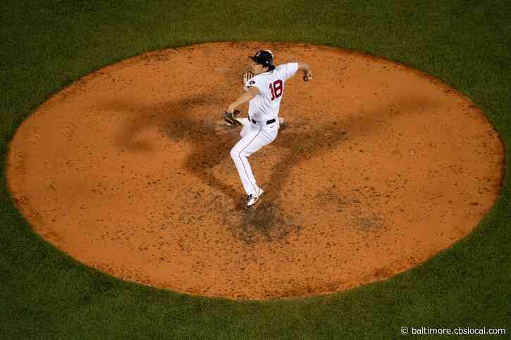 Umpire Leaves Orioles-Sox Game After Taking Foul Ball To Mask
