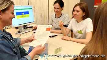 Ehrenamtliche brauchen Unterstützung beim Infopunkt für Geflüchtete