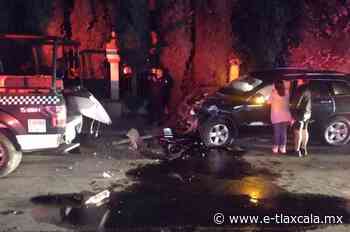 Se registra aparatoso accidente entre patrulla y camioneta en Apizaco | e-consulta.com 2022 - e-tlaxcala