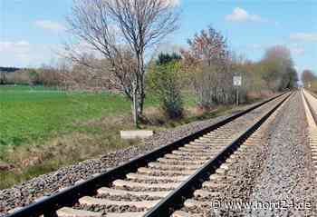 Elektrozüge zwischen Stade und Cuxhaven sollen an Fahrt gewinnen - nord24