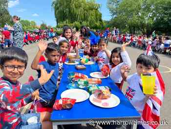 Newton Farm school has party in celebration of Queen's Jubilee