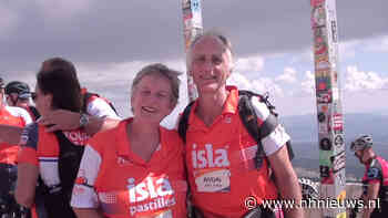 Hand in hand de Mont Ventoux op om geld op te halen in de strijd tegen ALS - NH Nieuws