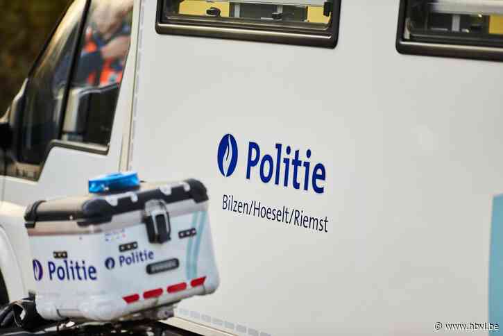Motorrijder verliest rijbewijs voor 15 dagen na ‘wheelie’ in Bilzen