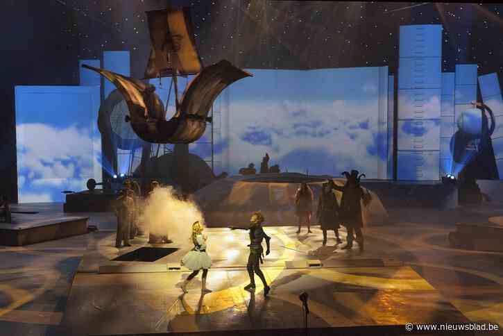 Ruim 30 jaar Antwerpse theatergeschiedenis sinds dinsdag onder de hamer: van volledige decor ‘Les Misérables’ tot alle kostuums ‘The Bodyguard’