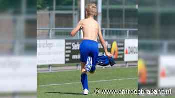 Geel voor Seff (10) die zijn shirt uittrekt na goal in kampioenswedstrijd - Omroep Brabant