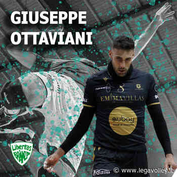 Lo schiacciatore Giuseppe Ottaviani da Siena a Cantù - Lega Pallavolo Serie A