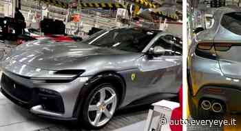 La Ferrari Purosangue si fa vedere a Maranello in versione camouflage - Everyeye Auto