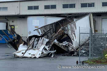 Fire destroys trailer at North Saanich shipping and receiving business; under investigation – Saanich News - Saanich News