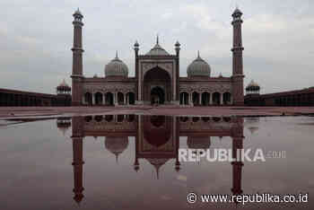 Masjid Jama New Delhi Rusak Akibat Badai Petir - Republika Online