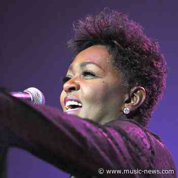 Anita Baker thanks Chance the Rapper for helping her regain master recordings
