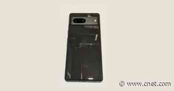 Google Pixel 7 and 7 Pro Prototypes Show Possible Camera Redesign     - CNET