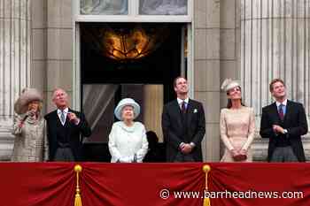 Jubilee balcony line-ups reveal key players on the royal stage - Barrhead News