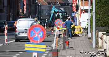 Wéér lek in middendrukleiding langs Moeskroenstraat, maar nu 50 meter verder - Het Laatste Nieuws
