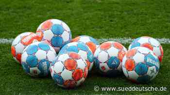 Fußball - Dresden - Personeller Umbruch: Dynamo Dresden verabschiedet 17 Spieler - Sport - Süddeutsche Zeitung - SZ.de