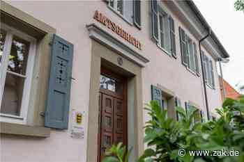 Ohne Ladung keine Zeugen: Prozess gegen mutmaßlichen Impfaufkleber-Dieb in Balingen wird vertagt - Zollern-Alb-Kurier