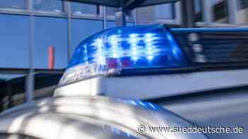 Mitten auf A72: Mann steigt aus und zertrümmert Autofenster - Süddeutsche Zeitung - SZ.de