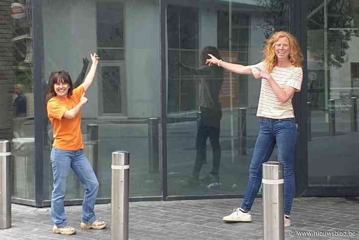 “Aan  onze bollen ging twee jaar onderzoek vooraf”: burgerlijk ingenieurs Amelie (26) en Marilyn (26) worden ijsmeisjes