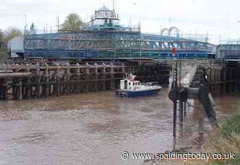 Bridge work progresses - with lights to be removed for jubilee Bank Holiday - Spalding Today