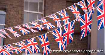 Nuneaton locals create life-size royal carriage and mini Buckingham Palace for Jubilee street party - Coventry Live