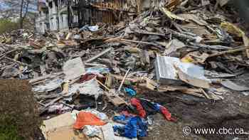 Saskatoon fire marshal reminds people of fire safety after massive blaze destroys condo building