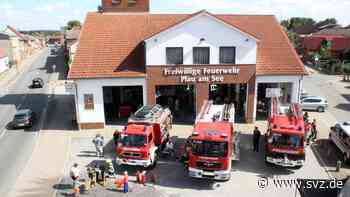 Brandschützer feiern 125-jähriges Bestehen: Erste Plauer Feuerwehr startete im Turnerverein - svz – Schweriner Volkszeitung