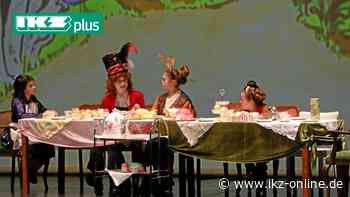 So verzaubert „Alice im Wunderland“ im Parktheater Iserlohn - IKZ News