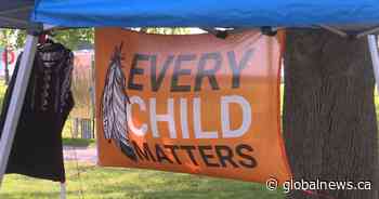 Sacred fire in Kingston, Ont. honours one-year anniversary of residential school discovery - Global News