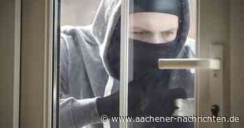 Versuchter Raubüberfall in Aachen: Frau schlägt Einbrecher in die Flucht