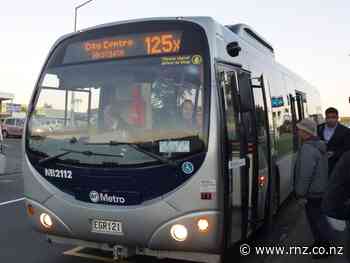 Auckland Transport cutting 1400 bus trips each day due to driver shortage - RNZ