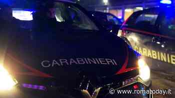 Picchia l'ex compagna in un parcheggio e aggredisce i carabinieri