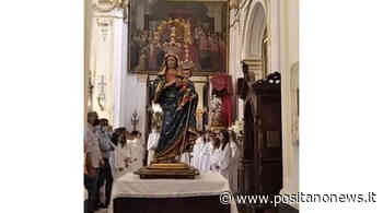 Positano, con la fine del mese mariano la statua della Madonna Assunta lascia l'altare maggiore per tornare nella Cappella Stellata - Positanonews - Positanonews