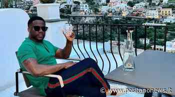 L'attore statunitense Kevin Hart in vacanza a Positano - Positanonews - Positanonews