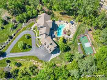 Wow House: 2 Trask Way In Amherst, New Hampshire - Patch