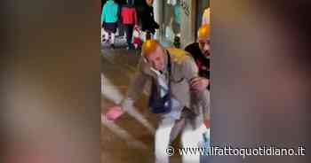 Monza in Serie A, sorpresa alla festa per la promozione: tra i tifosi spunta anche il comico Aldo Baglio - Il Fatto Quotidiano