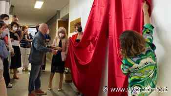 Donazione al Liceo Scientifico di Fermo di una tela da parte dell'artista Ciro Stajano - Vivere Fermo