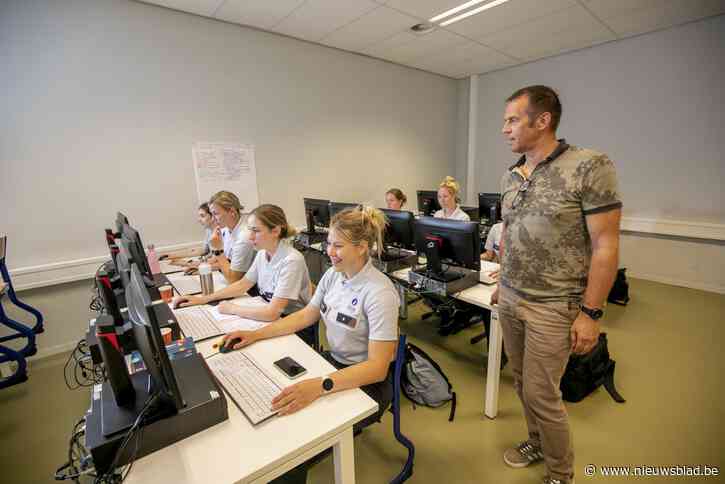 Personeelstekort doet doorstroming naar politie-opleiding stokken: “Sommigen moeten twee jaar wachten om te starten”