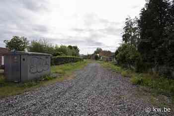 Spoorwegbedding tussen Nieuwstraat en Prof. Dewulfstraat in Poperinge wordt fiets- en voetgangersverbinding - KW.be - KW.be