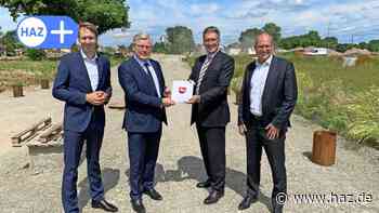 Hemmingen: Bernd Althusmann besucht Baustelle der Stadtbahnverlängerung - HAZ